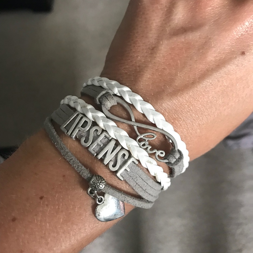 New gray LipSense bracelet - Picture 2 of 2